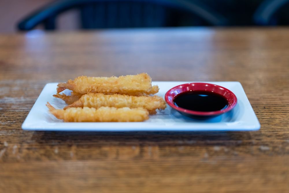 Shrimp tempura with soy dipping sauce